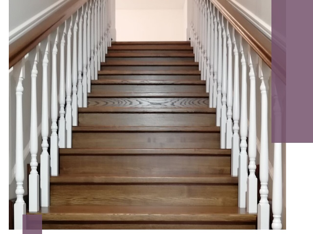 Лестницы из ясеня на заказ в Коврове — изготовление и монтаж